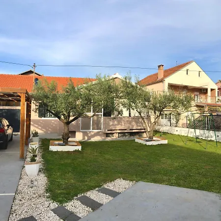 Vila Enthia *